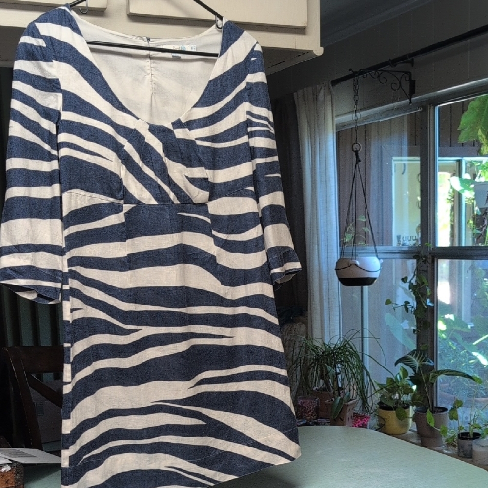 Boden Navy Blue And White Linen Dress.